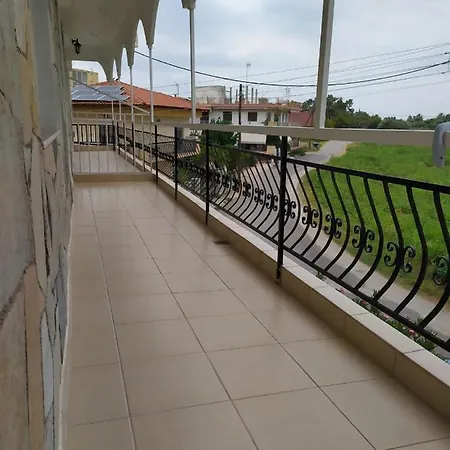Aparthotel Argo Nea Plagia