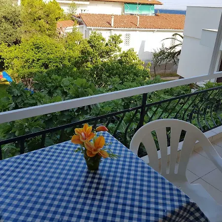 Argo Aparthotel
